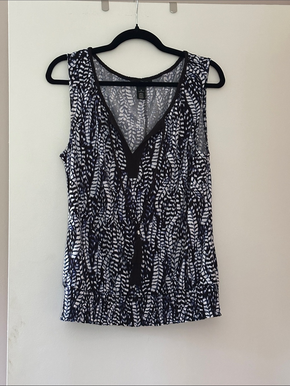 White House Black Market sleeveless top